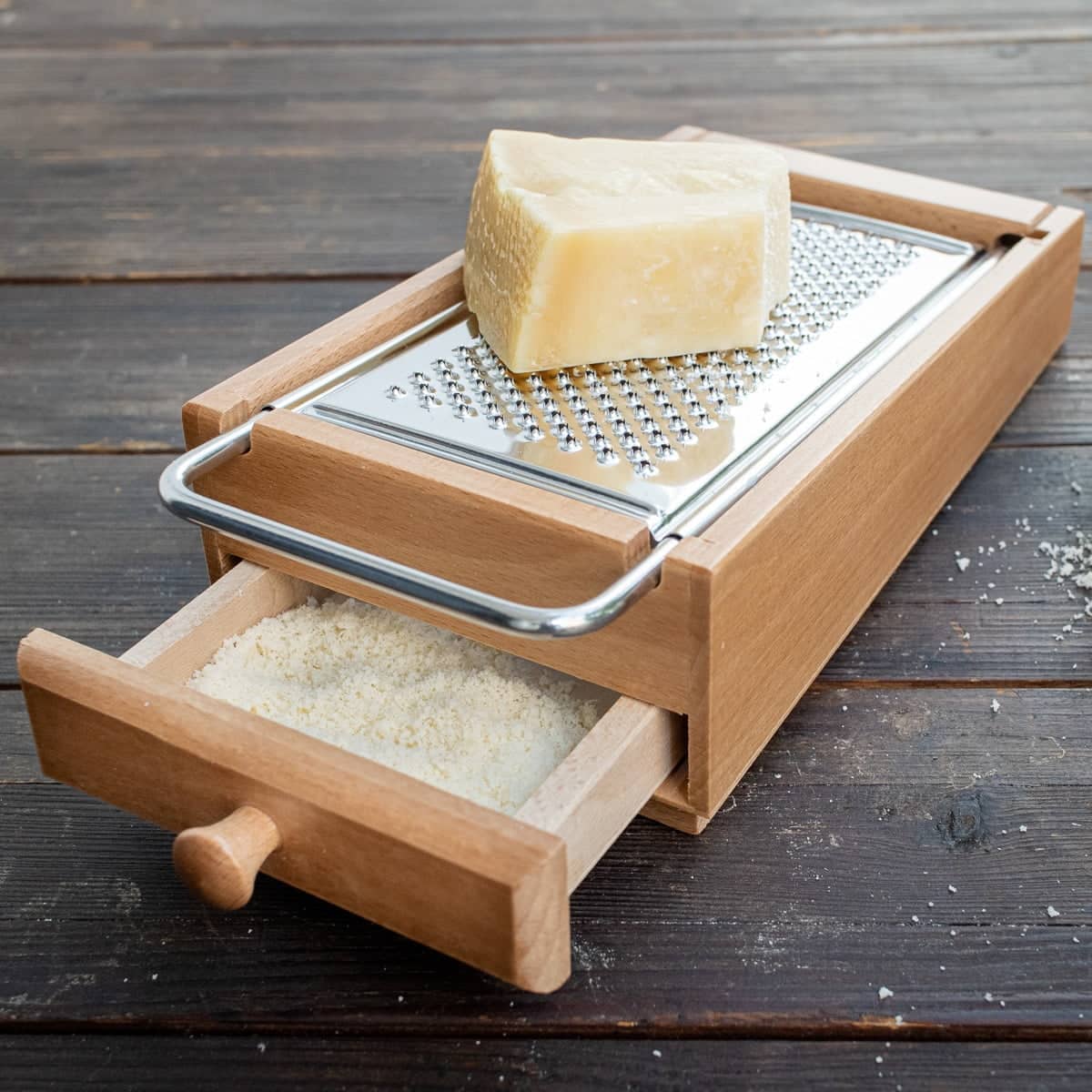 parmesan edelstahlreibe buchenholzschublade 2