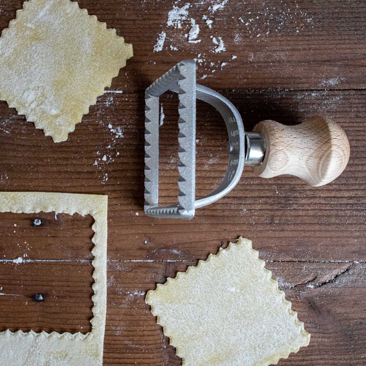 Rraviolistempel aluminium quadratisch leibundseele