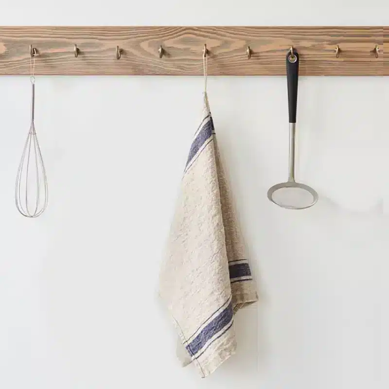 Leinen-Geschirrtuch mit blauen Streifen