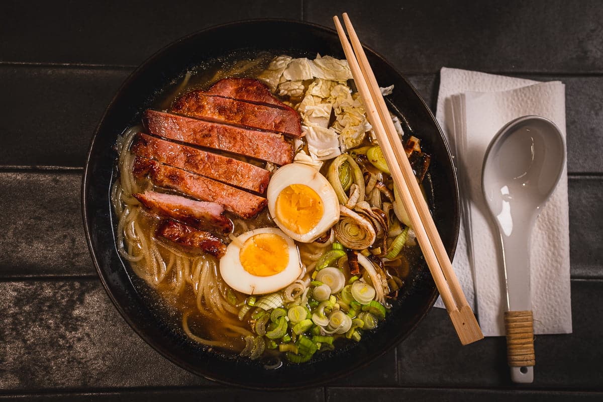 Selbstgemachte Ramen Nudeln