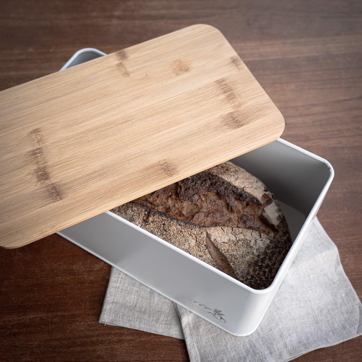 Brotkasten mit Holzdeckel