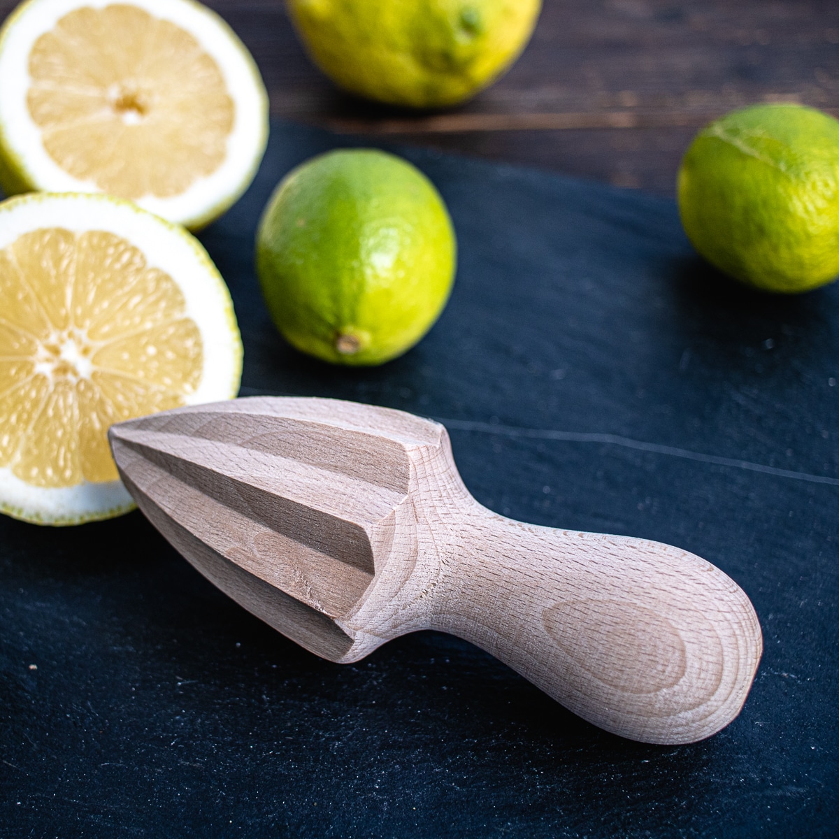 zitronenpresse holz leibundseele